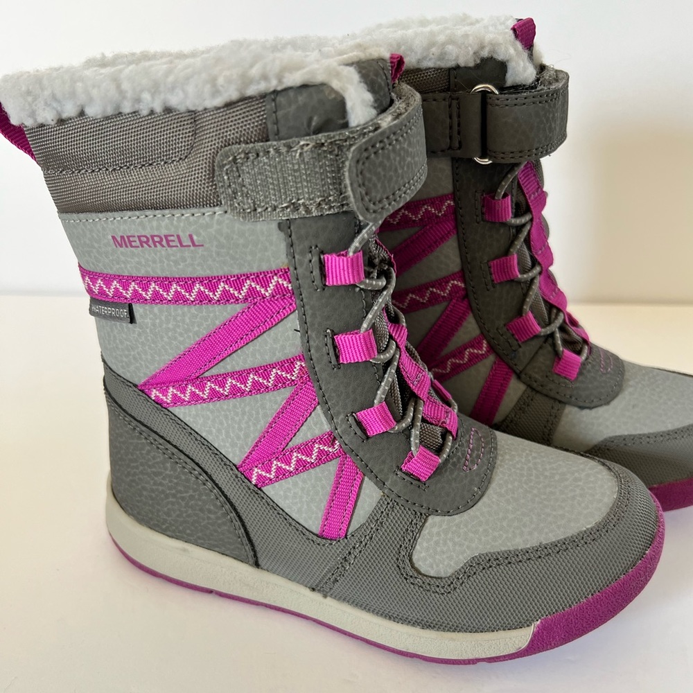 *Almost* New Merrell Little Girls Snow Boots Size 10M